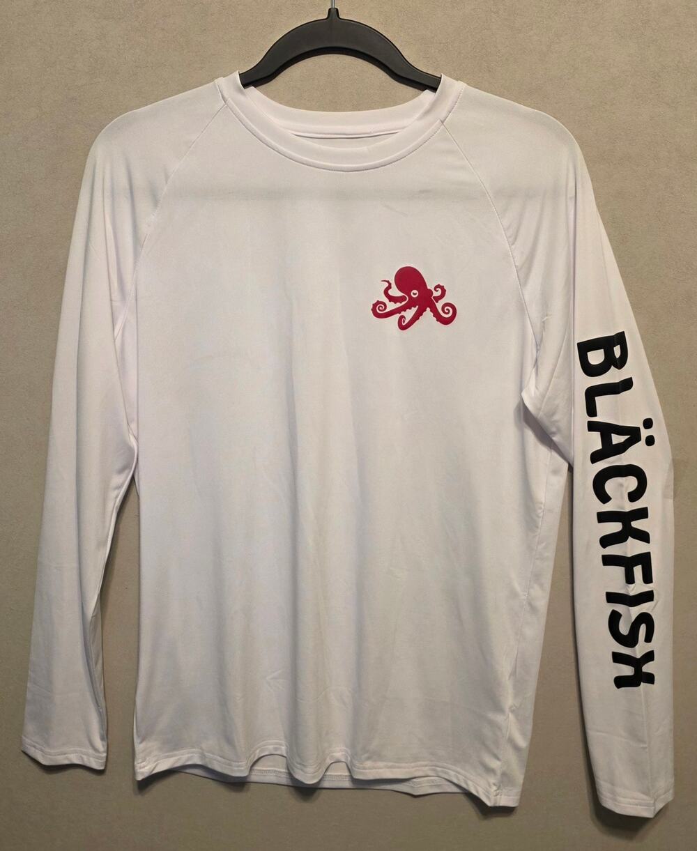 NWOT Blackfish white long sleeve performance shirt size SM Octopus logo
